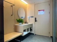 Huawei Hotel (Taisheng South Road Subway Station Branch)