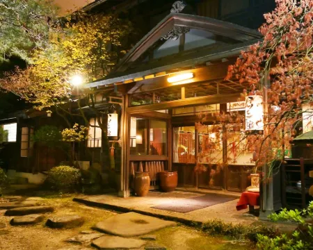 料亭旅館 八ツ三館 飛騨のホテル