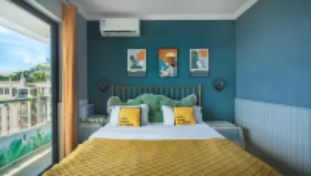 Stay in Summer Time Sea View home-stay (Sanya Dadonghai store)