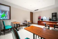 Gulou Li Homestay Luoyi Ancient City Lijingmen Cross Street Branch