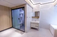 Hot Spring Hotel, Menghai - شرفة
