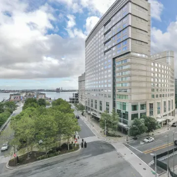 Renaissance Boston Seaport District