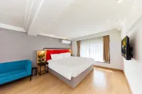 Yilong Ruiyun Hotel (Nanjing Xinjiekou Deji Plaza)