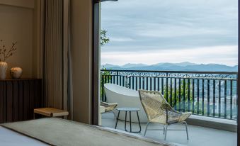 Yusen Mountain Forest ·Rafael Homestay (Shenzhen East Overseas Chinese Town Branch)
