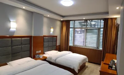 Lantian Business Hotel Hotel di Huangchuan County