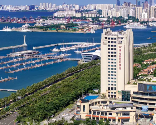 Vienna International Hotel (Haikou Binhai Avenue Xixiu beach branch) Hotels near Jiari Beach