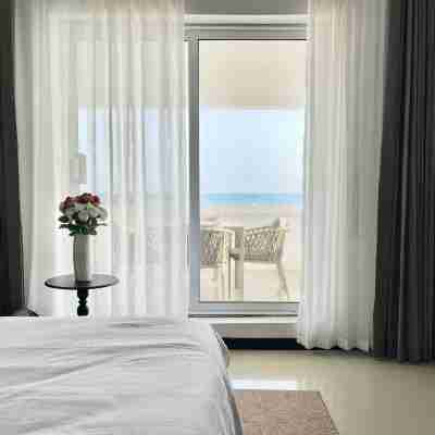 Joy Beach Lodge Rooms