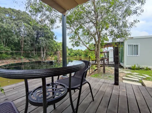 Lakeside Hideout by Evernent โรงแรมในมิริ