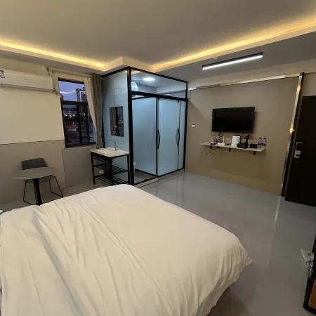 Tonghai Jiachen Hotel