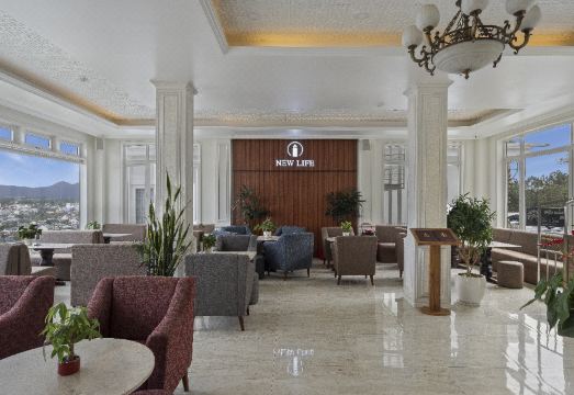 3. 뉴 라이프 호텔..