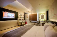 Longzhu Hotel (Qinghuiyuan Overseas&OCT Harbour PLUS)