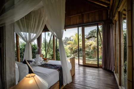 Padi Bali Retreat Отели рядом с достопримечательностью «Pura Pusering Jagat»