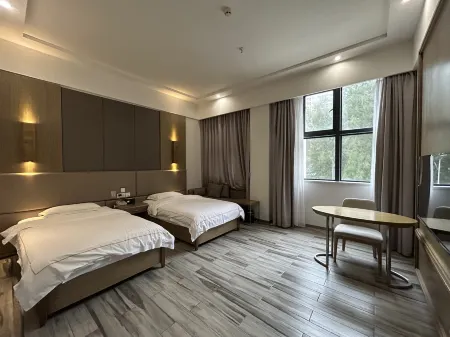 Gold Coast Left Bank Hotel Отели рядом с достопримечательностью «Qing'aowan Astronomy Square»