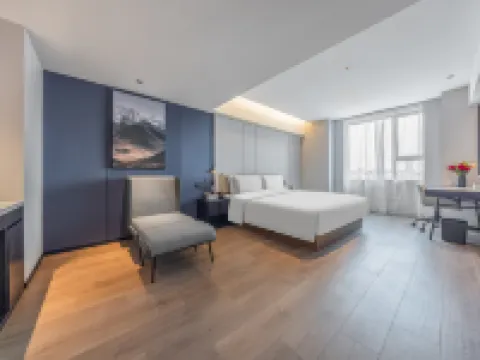 Xinyi Center Qingnian Road Atour Hotel Hotels in Xinyi