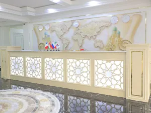 KO'K SAROY พลาซ่า