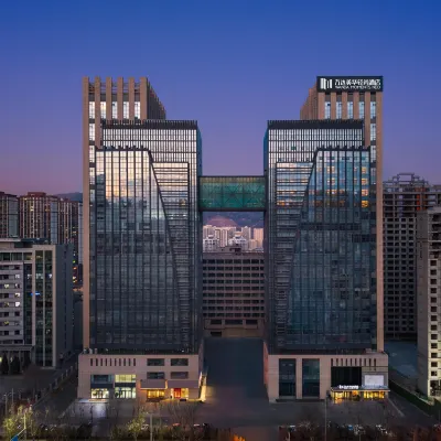 Wanda Moments Neo, Xining Kunlun East Road Hotels near Qinghai University for Nationalities