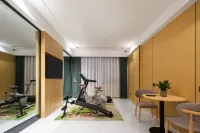 Elong R.YUN Hotel (Tianmen Xincheng CBD RT-Mart)