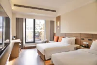 Celebrity Youngsun Xinhua Hotel - balcony