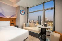 FUNGEE High-Rise River View Hotel (Honggutan, Jiangxi Provincial Museum, Nanchang)