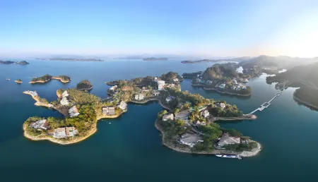 Qiandao Lake New Phoenix Leisure Resort Отели рядом с достопримечательностью «Qiandao Lake Scenic Area (Central Lake Area)»