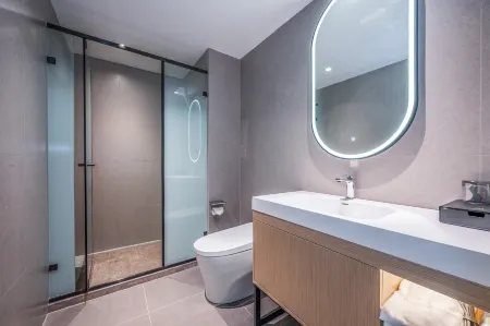 Qiushi Hotel (Urumgi International Convention andExhibition Center Branch) Отели рядом с достопримечательностью «Xinjiang Institute of Light Industry Technology»