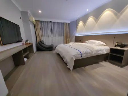 Anyue Wankelai Business Hotel Отели рядом с достопримечательностью «Anyue Stone Carvings»