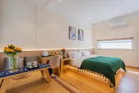 inn  roadhouse  tavern hostel Dali