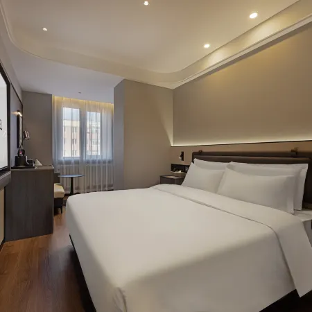 CNHOL HOTEL(HAERBING CHINESE BAROQUE)