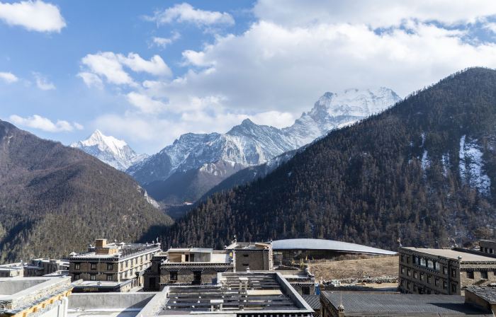 Adventure Yunsantai | Cloud Encounter Oxygen Snow Mountain View Luxury Lodging (Daocheng Yading)