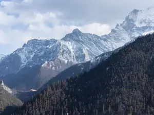 Popular Vacation Homes in Daocheng
