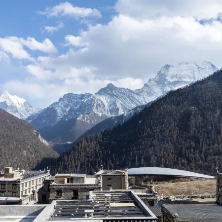 Adventure Yunsantai | Cloud Encounter Oxygen Snow Mountain View Luxury Lodging (Daocheng Yading)