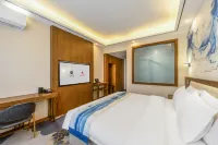 Jifeng International Hotel (Heihe Zhongyang Commercial Pedestrian Street) Hotels in Heihe