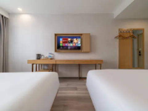 GreenTree Inn (Golmud Railway Station Branch on 109 National Highway) Hotels in Golmud