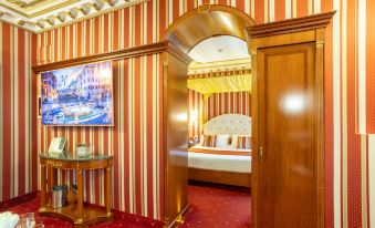 Hotel Manfredi Suite In Rome