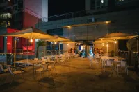 Jinding Cinema Famous Residence - bar