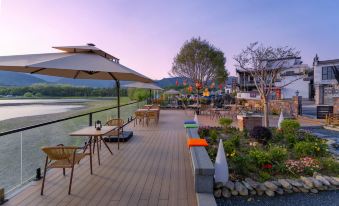 Hongcun Mushanbo · Yuli 19 She · Hanfu Experience · Lake View Courtyard Coffee · View Holiday Home