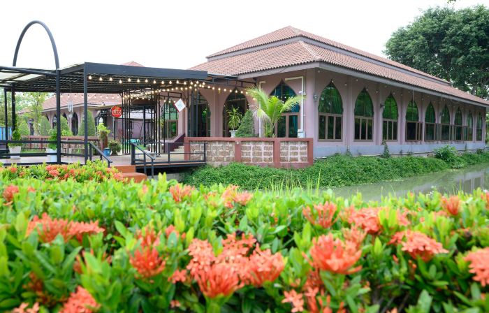 Busaya Resort & Cuisine