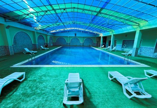 골든 팔콘 호텔