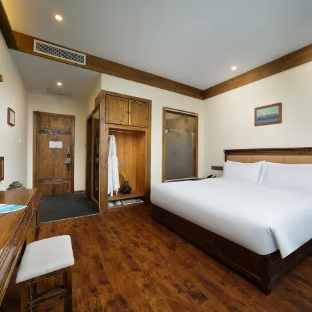 La Garry Snow Dragon Manor Resort（Potala Palace Branch）