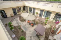 Tekes Yunmuyao Homestay (Bagua City)