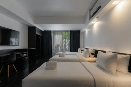 Bed Phrasingh-Adults Only