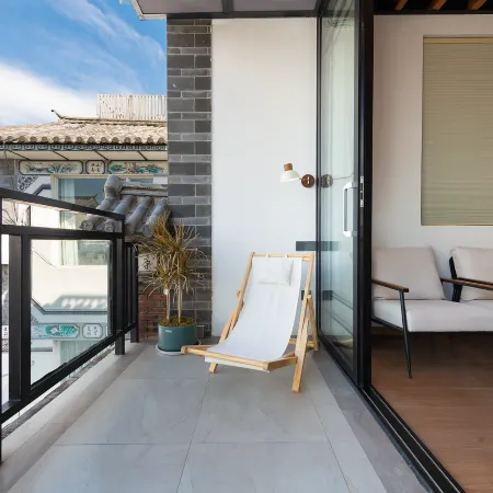"Bai Nostalgia Courtyard @ Erhai Caicun Pier"