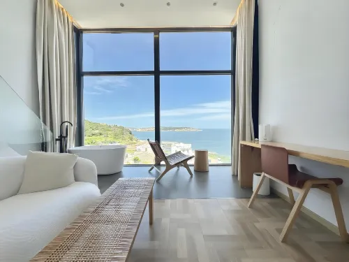 SIXPENCE Moonlight Seaview Homestay (Pingtan Huandao East Road)