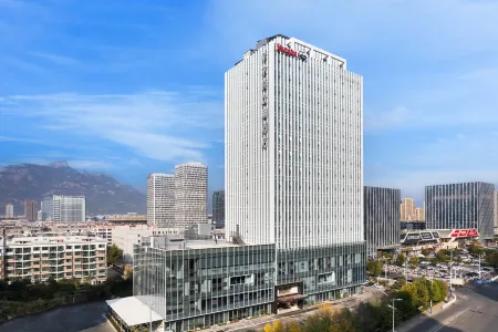Hampton by Hilton Tai'an Centre Отели рядом с достопримечательностью «Taishan University Sports Science Department»
