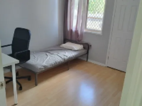 Coopers Plains Home Stay (15m train to CBD) Hotels in Brisbane