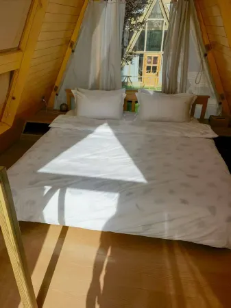 Jize Shijing Cultural Park Starry Chalet Отели рядом с достопримечательностью «Чжэнцзэ Китайская больница»