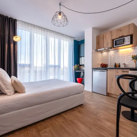 Nemea Appart Hotel Coliseum Amiens Centre