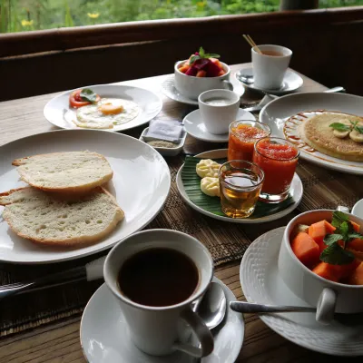 Sang Giri Mountain Tent Resort โรงแรมใกล้วัดบาตูรากู