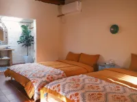 Wanning Jump House Surf Homestay (Xinqun Bay) Hotels near Baodingwan