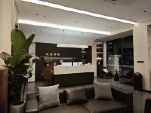 Huasheng Hotel (Jinzhou Yi Fengguo Temple)